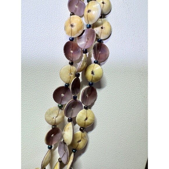 Vintage Handmade Shell Necklace 3 Strand - Picture 2 of 6
